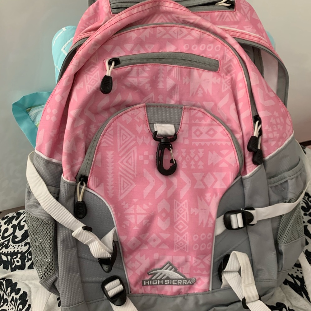 High sierras backpack 🎒